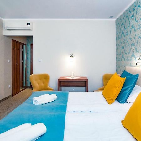 Pod Wzgorzem Bed & Breakfast Frombork Ngoại thất bức ảnh