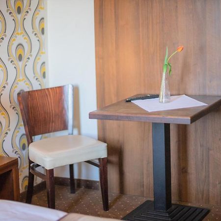 Pod Wzgorzem Bed & Breakfast Frombork Ngoại thất bức ảnh